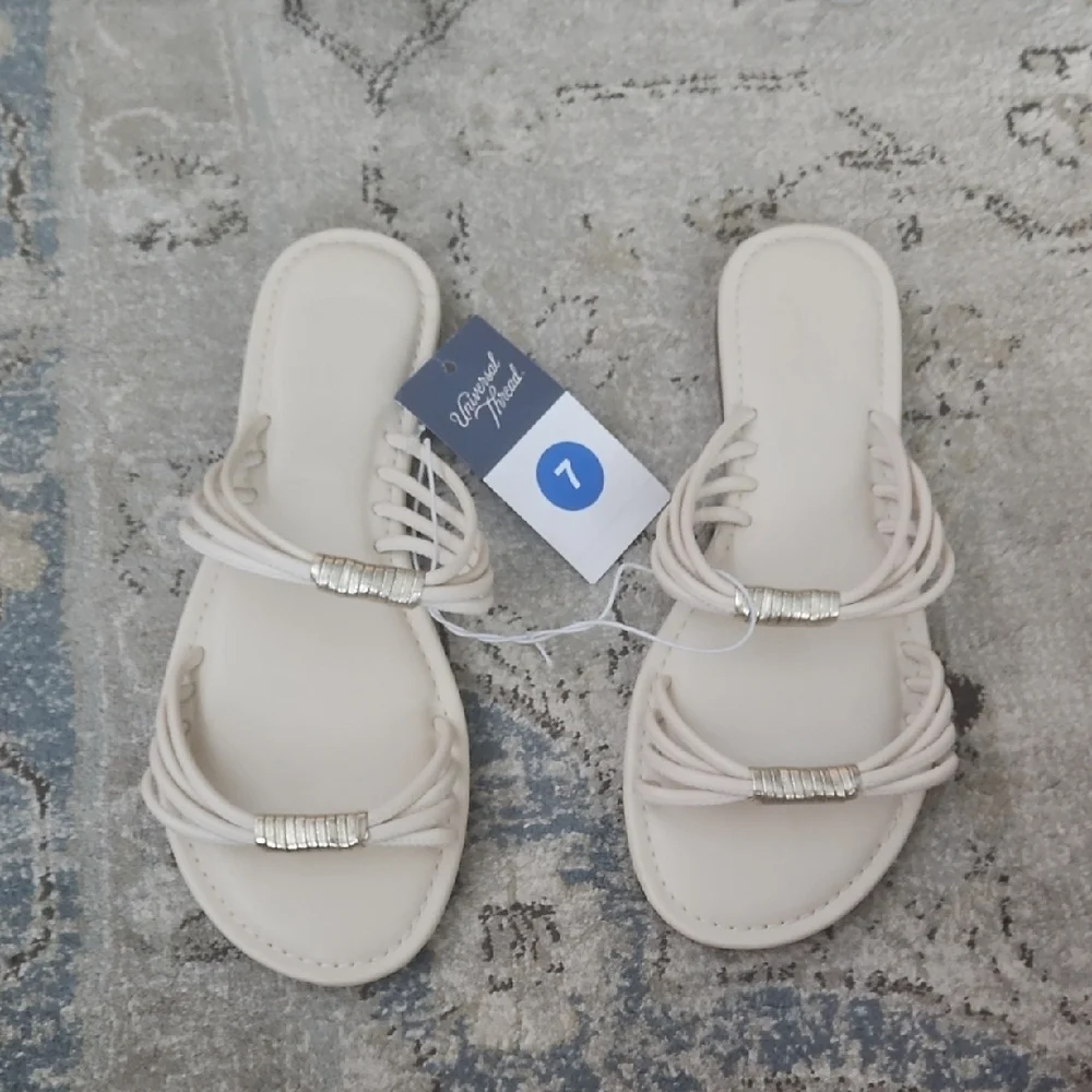 Universal Thread Elegant Cream Sandals